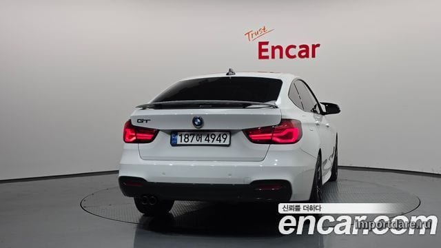 BMW 3 Series GT сзади