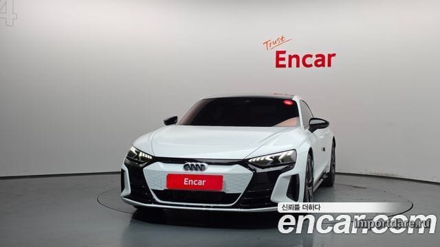 Audi E-Tron интерьер