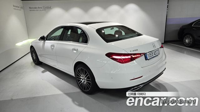Mercedes-Benz C-Class сзади