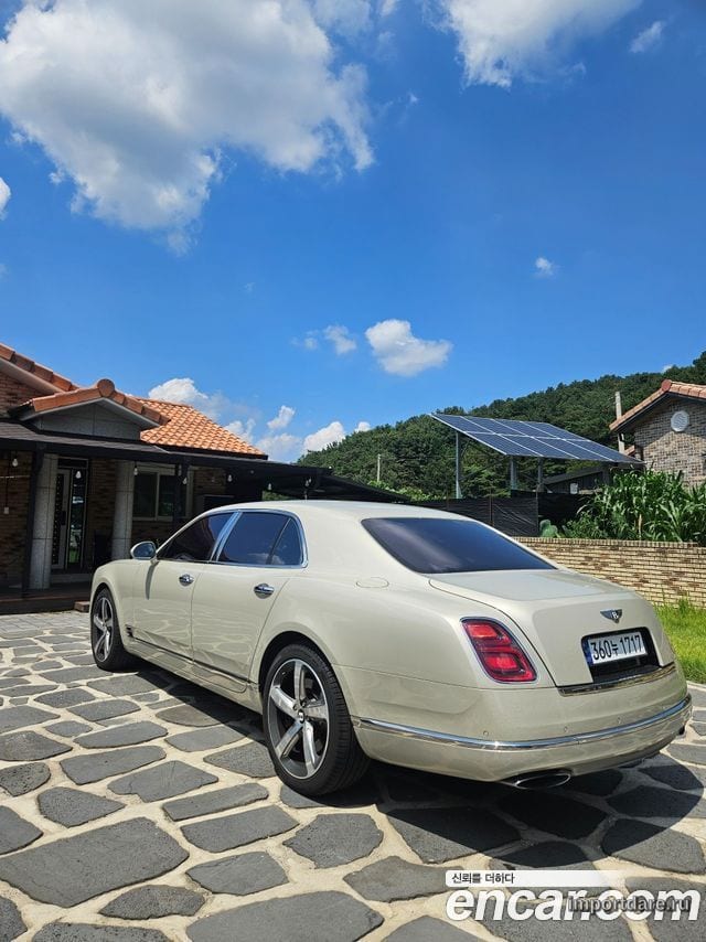 BENTLEY MULSANNE 2018 — 57 560 км, белый-перламутр, Корея — под ключ — фото 4