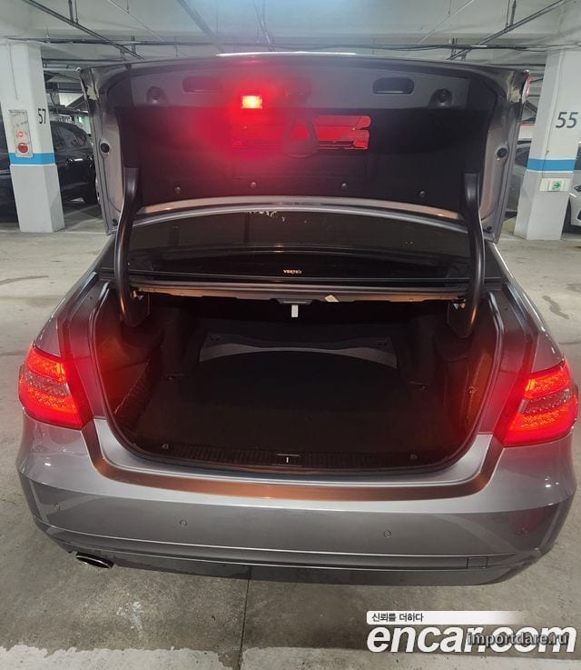 MERCEDES-BENZ E-CLASS W212 2013 — 84 227 км, серебристо-серый, Корея — под ключ — фото 4