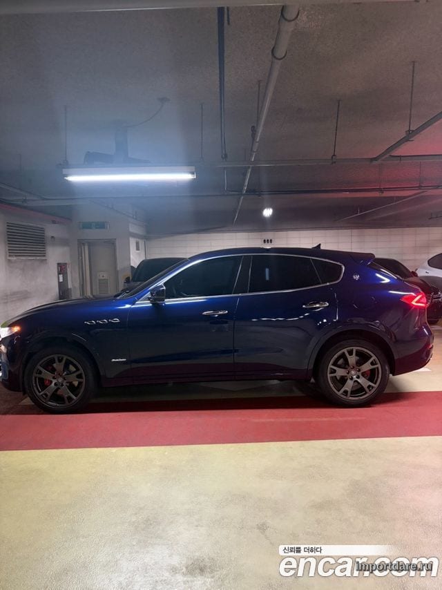 MASERATI LEVANTE 2019 — 163 000 км, синий, Корея — под ключ — фото 2