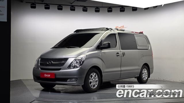 HYUNDAI GRAND STAREX 2015 — 231 283 км, серебристый, Корея — под ключ — фото 1