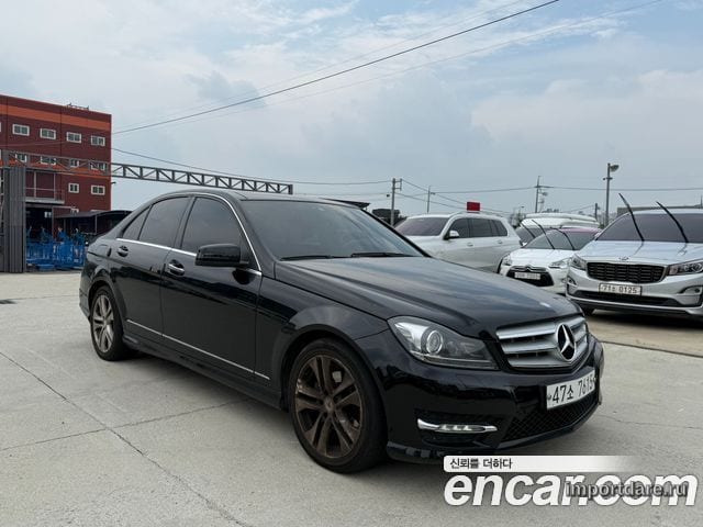MERCEDES-BENZ C-CLASS W204 2013 — 100 897 км, чёрный, Корея — под ключ — фото 5