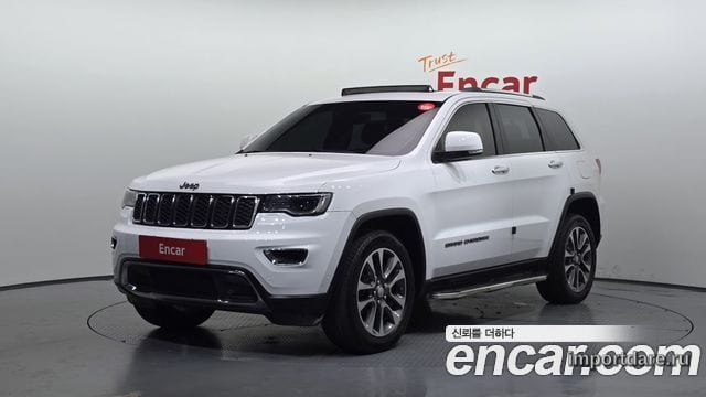 JEEP GRAND CHEROKEE 2018 — 107 045 км, белый, Корея — под ключ — фото 1