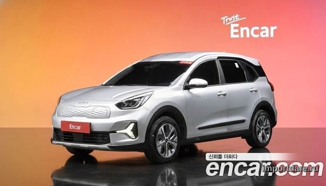KIA NIRO PLUS 2023 — 28 907 км, серебристый, Корея — под ключ — фото 2