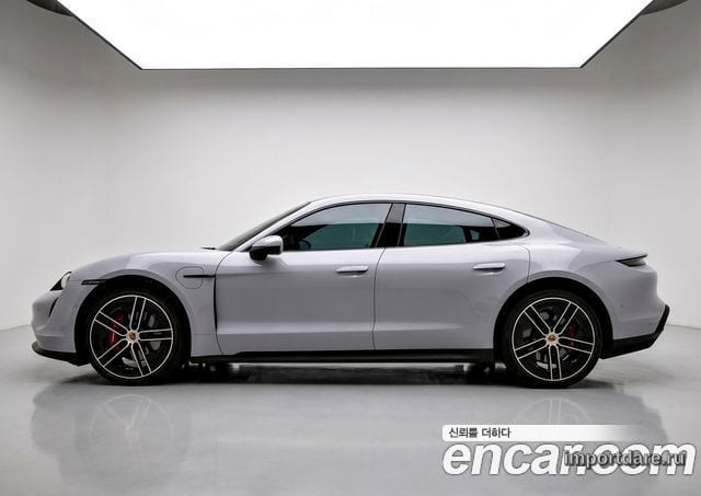 Porsche Taycan 2025