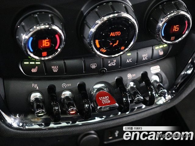 MINI COOPER CLUBMAN 2020 — 22 621 км, тёмно-зелёный, Корея — под ключ — фото 10