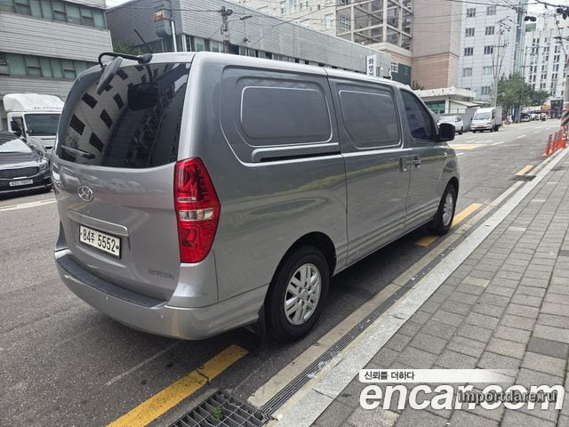 HYUNDAI GRAND STAREX 2019 — 99 025 км, серый, Корея — под ключ — фото 2