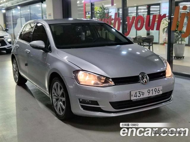 VOLKSWAGEN GOLF 2014 — 180 050 км, серебристо-серый, Корея — под ключ — фото 1