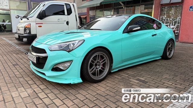 HYUNDAI GENESIS COUPE 2012 — 174 000 км, белый, Корея — под ключ — фото 1