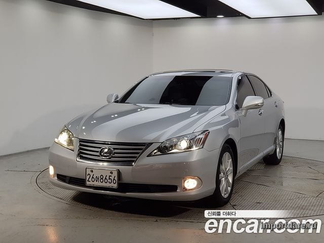 LEXUS ES350 2011 — 188 409 км, серебристый, Корея — под ключ — фото 1