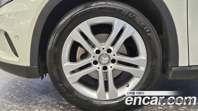 MERCEDES-BENZ GLA-CLASS X156 2015 — 32 483 км, белый-перламутр, Корея — под ключ — фото 5