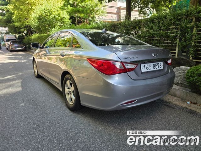HYUNDAI SONATA THE BRILLIANT 2014 — 134 956 км, серебристо-серый, Корея — под ключ — фото 4