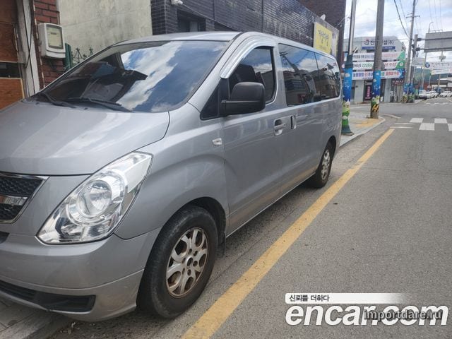 HYUNDAI GRAND STAREX 2014 — 231 990 км, серебристый, Корея — под ключ — фото 1
