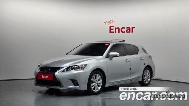 LEXUS CT200H 2016 — 65 993 км, серебристый, Корея — под ключ — фото 1