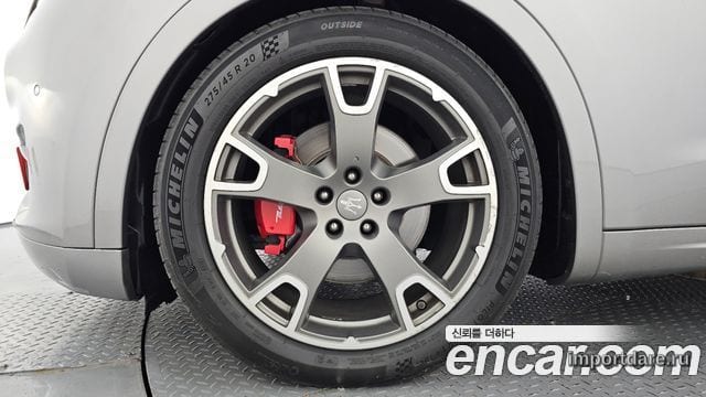 MASERATI LEVANTE 2017 — 128 793 км, серебристо-серый, Корея — под ключ — фото 5