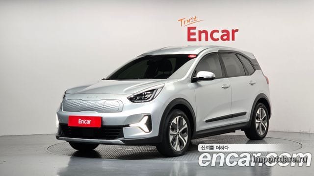 KIA NIRO PLUS 2023 — 115 339 км, серебристый, Корея — под ключ — фото 1