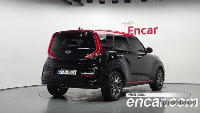 Kia Soul сбоку