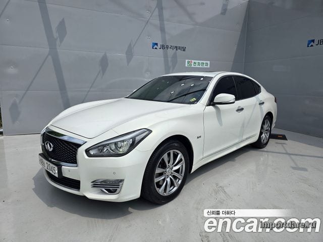 INFINITI Q70 2015 — 270 507 км, белый, Корея — под ключ — фото 1