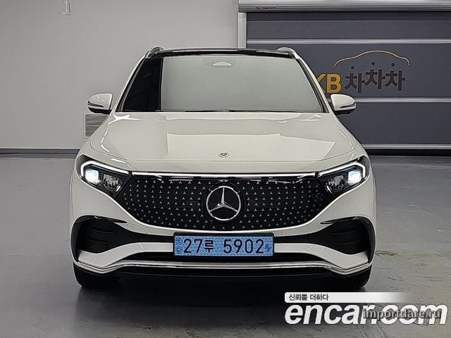 Mercedes-Benz Eqa интерьер