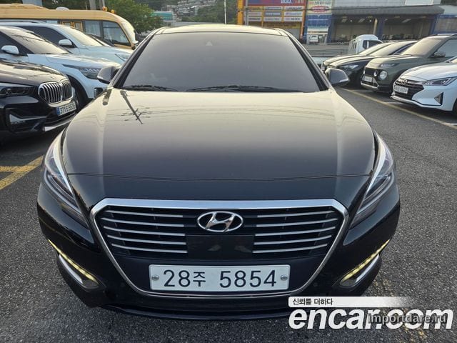 HYUNDAI SONATA HYBRID 2015 — 223 768 км, чёрный, Корея — под ключ — фото 1