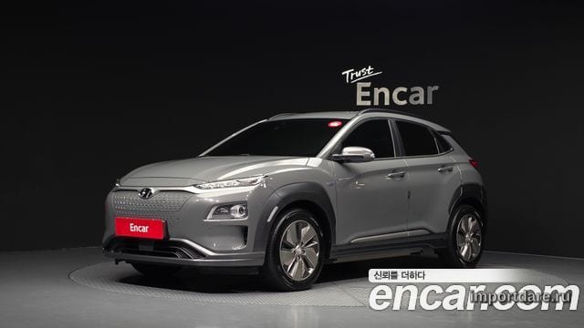 HYUNDAI KONA ELECTRIC 2019 — 131 214 км, серебристо-серый, Корея — под ключ — фото 1