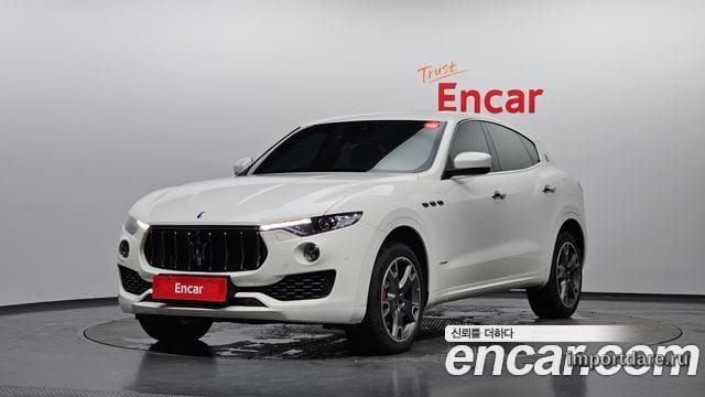 MASERATI LEVANTE 2018 — 120 469 км, белый, Корея — под ключ — фото 1
