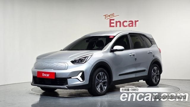 KIA NIRO PLUS 2023 — 55 138 км, серебристый, Корея — под ключ — фото 1