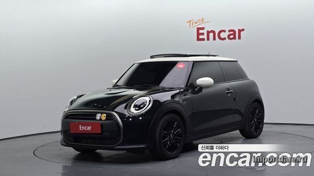 MINI COOPER 2023 — 27 004 км, тёмно-зелёный, Корея — под ключ — фото 1