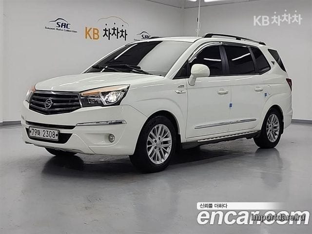 KGM KORANDO TURISMO 2014 — 205 929 км, белый, Корея — под ключ — фото 1