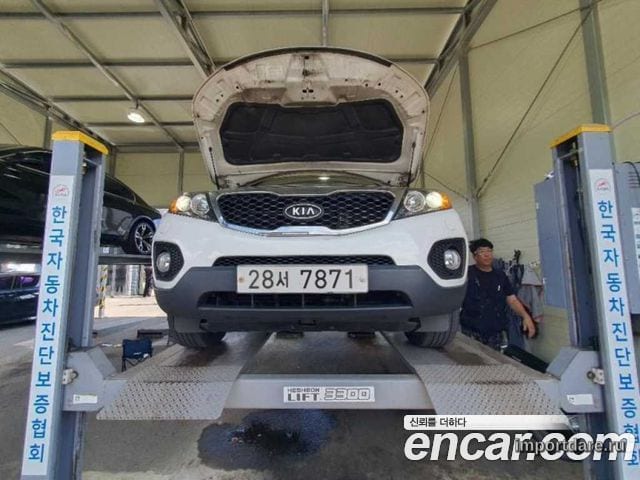 KIA SORENTO R 2011 — 172 509 км, белый, Корея — под ключ — фото 1