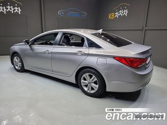 HYUNDAI SONATA THE BRILLIANT 2013 — 132 649 км, серебристо-серый, Корея — под ключ — фото 2