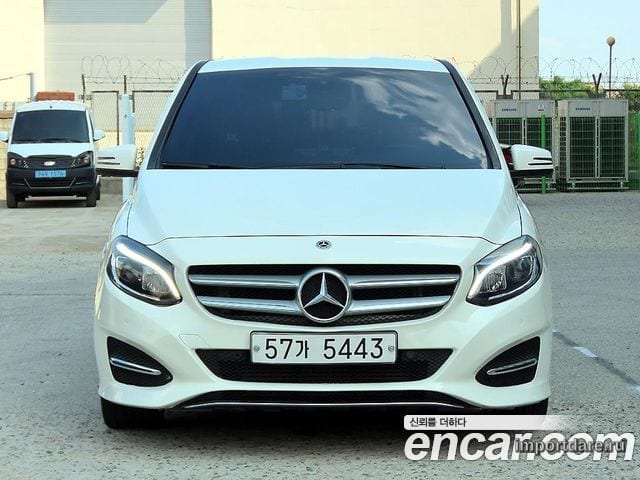 Mercedes-Benz B-Class интерьер