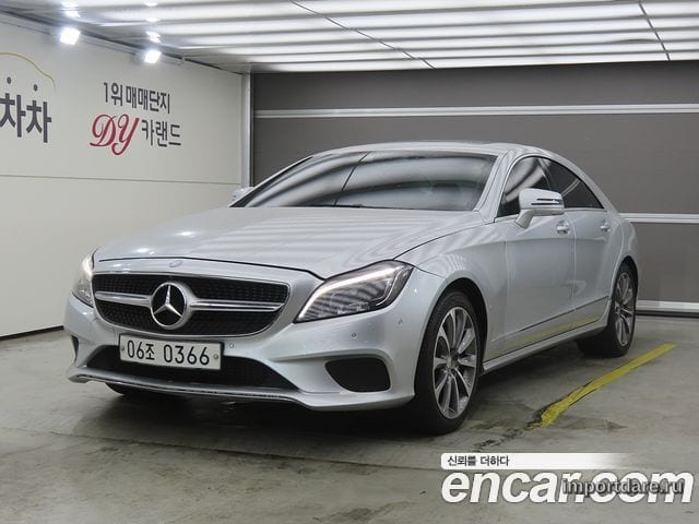 MERCEDES-BENZ CLS-CLASS W218 2016 — 160 443 км, серебристый, Корея — под ключ — фото 1