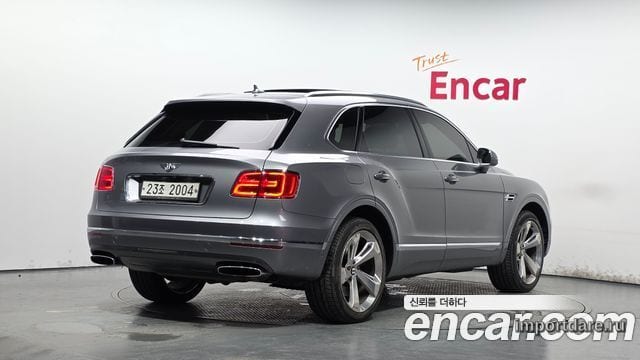 BENTLEY BENTAYGA 2017 — 120 201 км, серебристо-серый, Корея — под ключ — фото 2