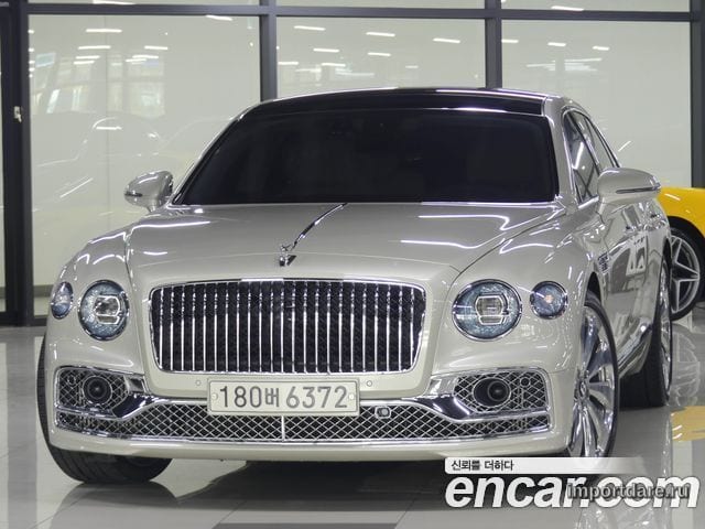 BENTLEY FLYING SPUR 2021 — 29 000 км, бежевый, Корея — под ключ — фото 1