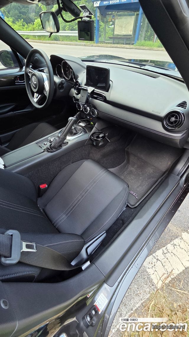 Mazda MX-5 Miata интерьер