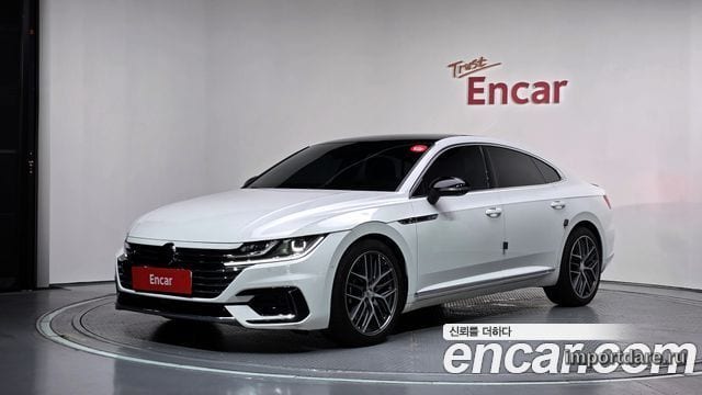 VOLKSWAGEN ARTEON 2019 — 72 073 км, белый, Корея — под ключ — фото 1