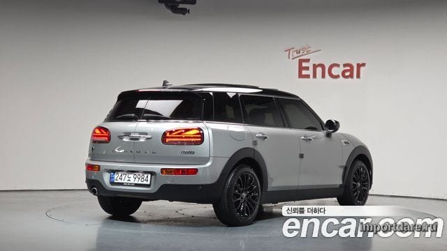 MINI Cooper Clubman сбоку