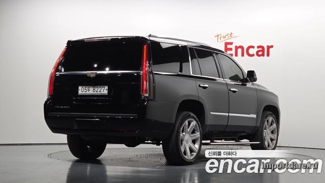 CADILLAC ESCALADE 2017 — 91 335 км, чёрный, Корея — под ключ — фото 1