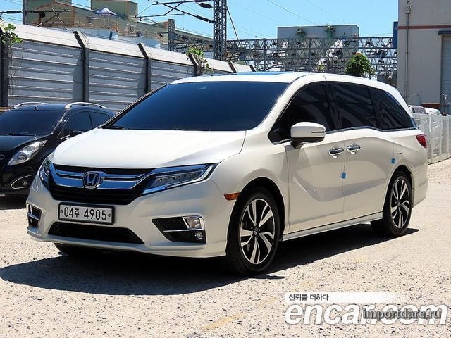 HONDA ODYSSEY 2018 — 112 000 км, белый, Корея — под ключ — фото 2
