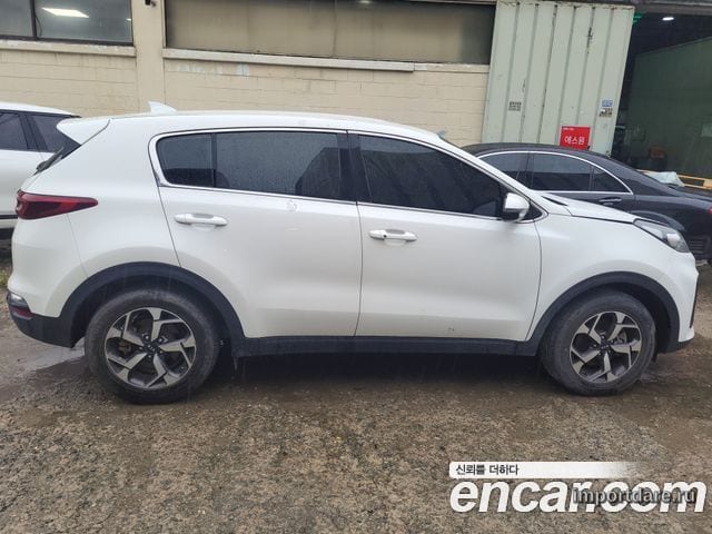KIA SPORTAGE THE BOLD 2022 — 106 697 км, белый, Корея — под ключ — фото 4
