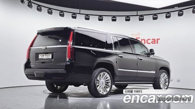 CADILLAC ESCALADE 2017 — 87 612 км, чёрный, Корея — под ключ — фото 1