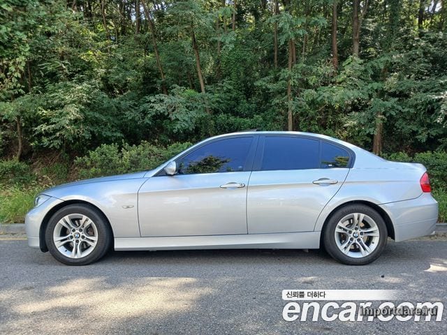BMW 3 SERIES 2008 — 32 047 км, серебристо-серый, Корея — под ключ — фото 1