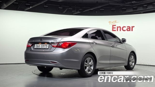 HYUNDAI SONATA THE BRILLIANT 2013 — 128 202 км, серебристо-серый, Корея — под ключ — фото 2