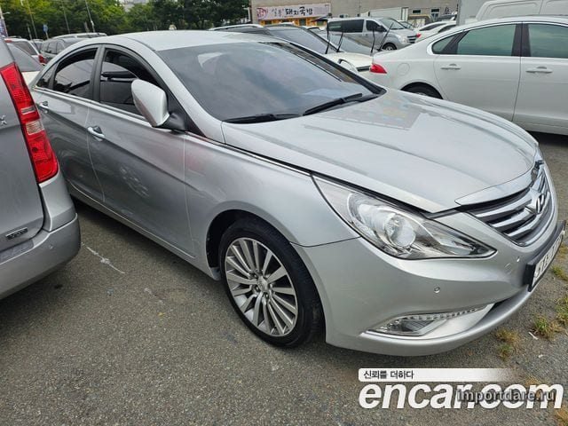 HYUNDAI SONATA THE BRILLIANT 2013 — 78 800 км, серебристый, Корея — под ключ — фото 2