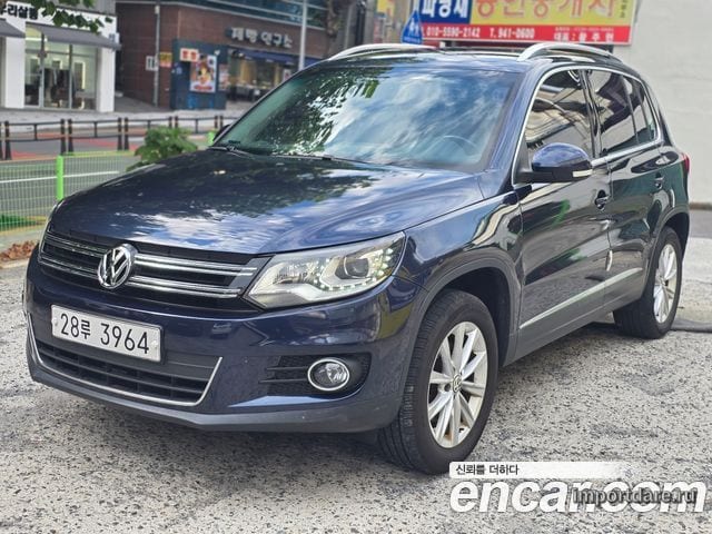 VOLKSWAGEN TIGUAN 2015 — 239 061 км, чёрный, Корея — под ключ — фото 1