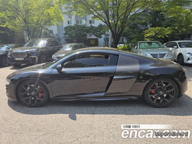 AUDI R8 2011 — 105 500 км, чёрный, Корея — под ключ — фото 2