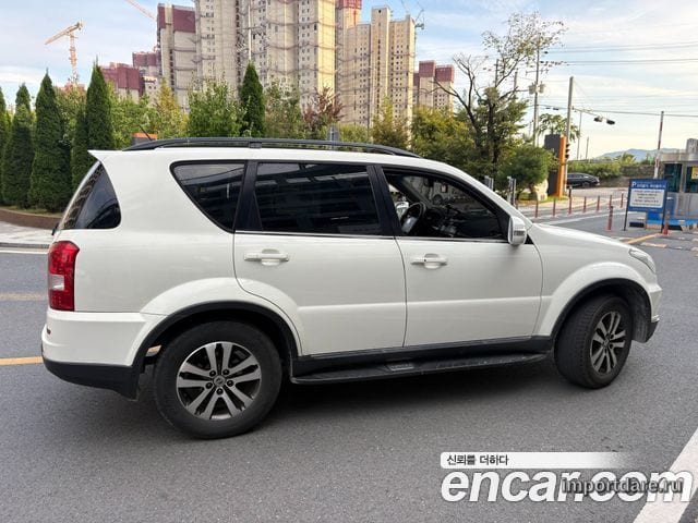 KGM REXTON W 2014 — 237 000 км, белый, Корея — под ключ — фото 3